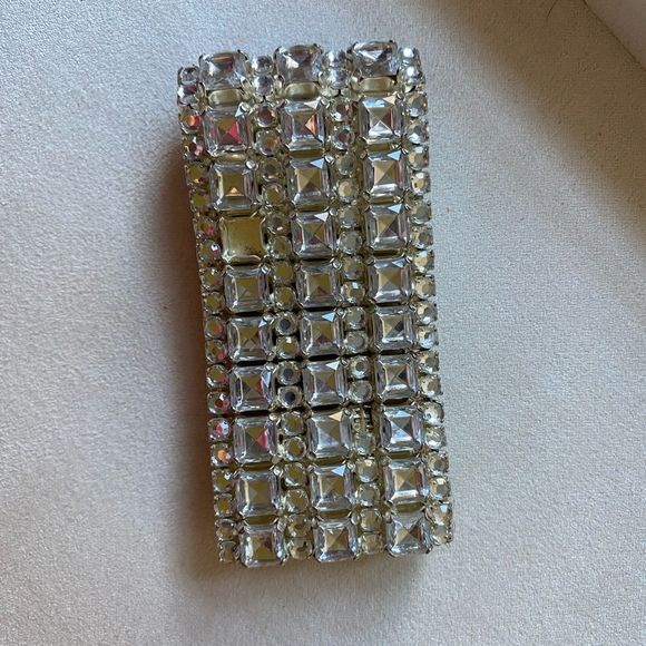 Various bracelets and bangles. All in fine condition​ - Picture 2 of 10